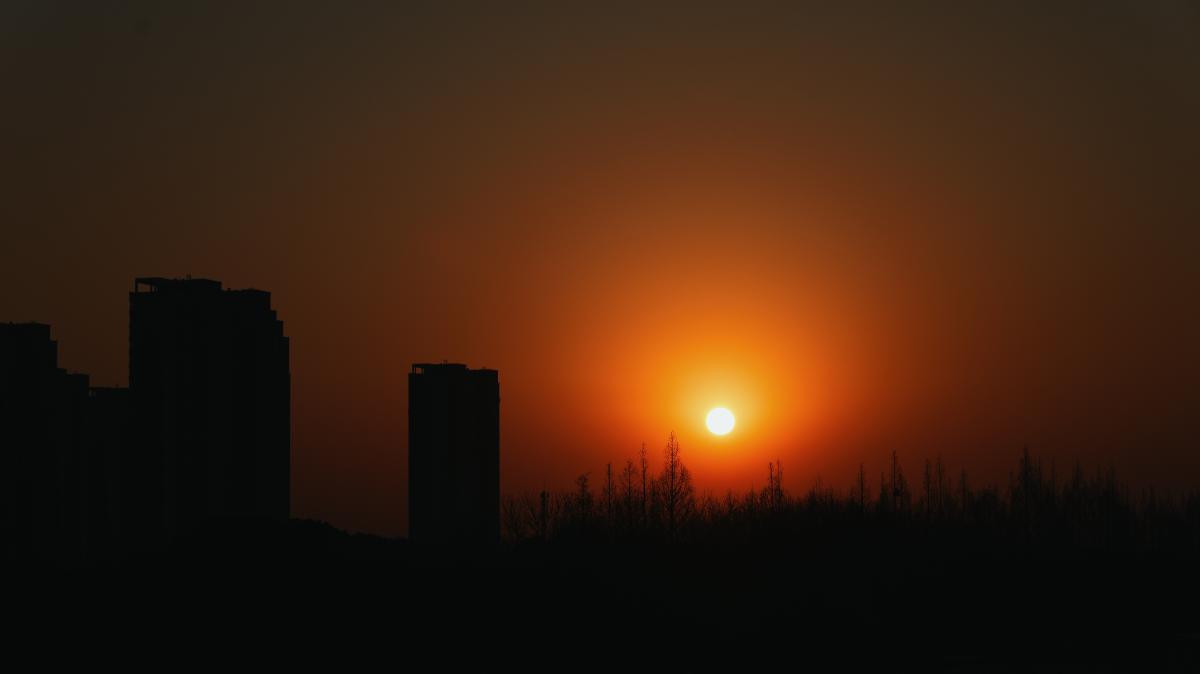 上海-楼群剪影与夕阳_6.jpg
