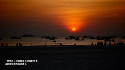 北海-海上日落与渔船_5