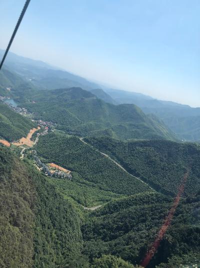 安吉-缆车上俯瞰山谷_2