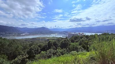 宜昌-远眺三峡大坝与群山