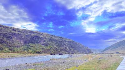 康定-河谷边的高原山坡_3