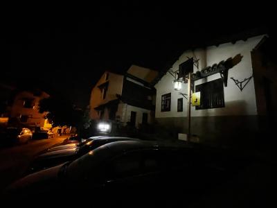 杭州-夜色中的山村民宿_7