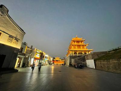 潮州-古城楼下的牌坊街_2
