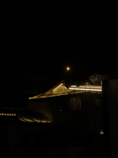 苏州-夜色中亮灯的古建屋檐_2